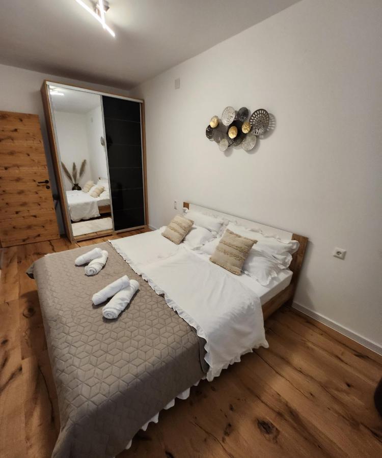 Apartman Lidija Starigrad Paklenica Luaran gambar